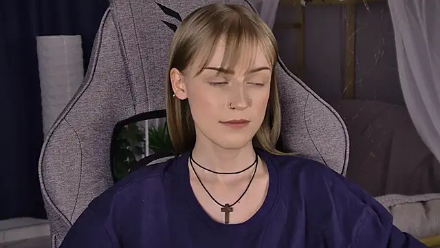 KiraMontoya Chat XXX in diretta