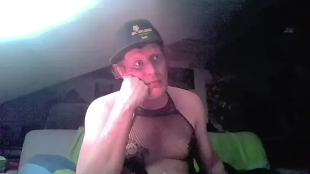 Bigthroaterboy's Webcam Show