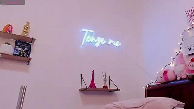 Manuela_monroe 即時 XXX 聊天