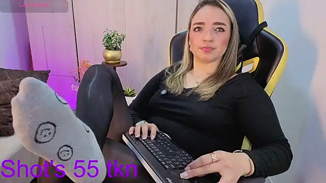XXX chat uživo modela Katapinter