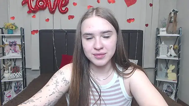 LauraHlot 即時 XXX 聊天