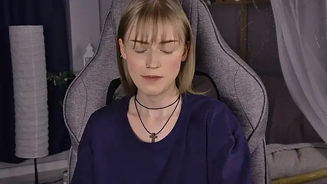 KiraMontoya's Live XXX Chat
