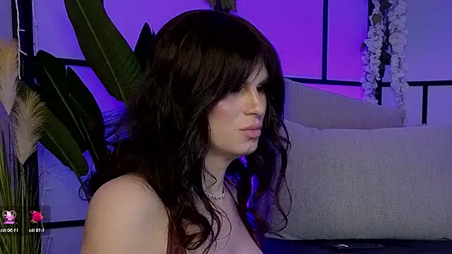 JulieDesire Webcam show