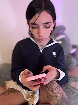 milasantana_ Adlı Modelin Canlı XXX Sohbeti