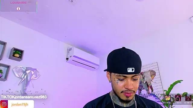 JordanSmiith_ élő XXX-chatje