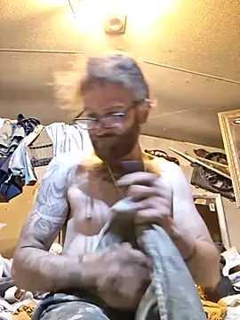 bearded_cross Chat XXX live