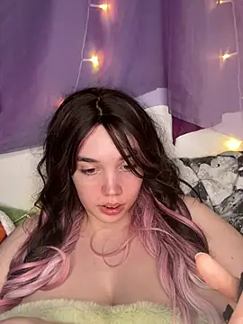 voidbunnii Adlı Modelin Canlı XXX Sohbeti