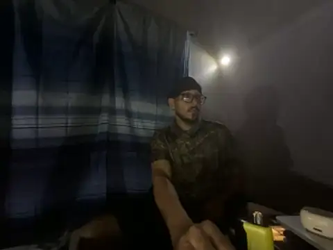 ThrowedWorldWide's Live XXX Chat