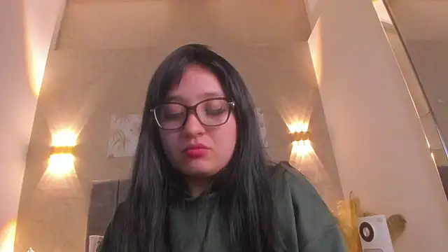 Lunaa_bellaa 即時 XXX 聊天