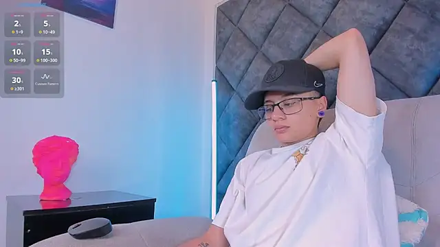 _Eternal_ Chat XXX live