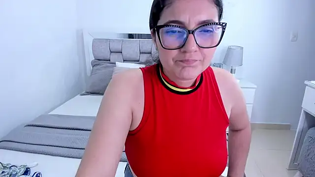 دردشة Camilaa_bueno الجنسية المباشرة