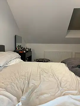 littlebambi26's Live XXX Chat