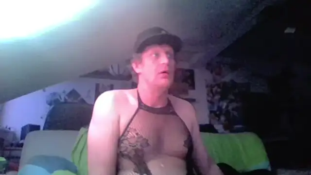 Bigthroaterboy Webcam Show