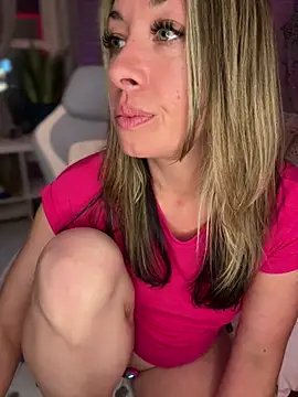 Chat XXX en directo de MiraKisss