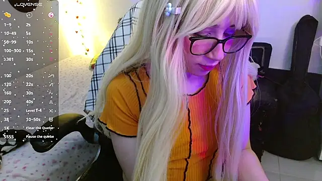 Show modela violetapardo na web-kameri