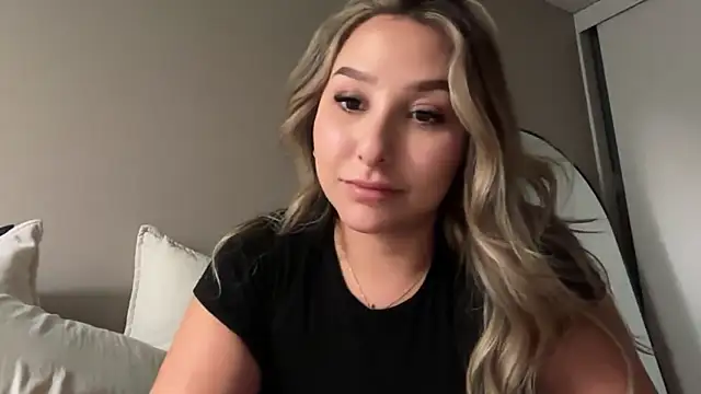 lustfulsmiles' Live XXX Chat