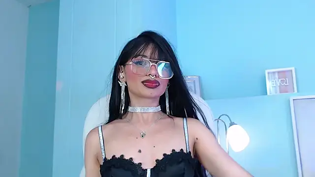 Emerald_gh élő XXX-chatje