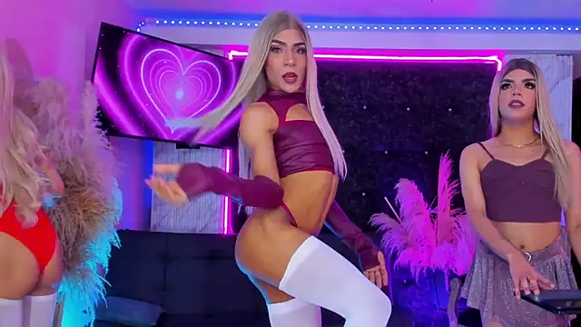 Queens_Wonders_Blonders – webcam-show