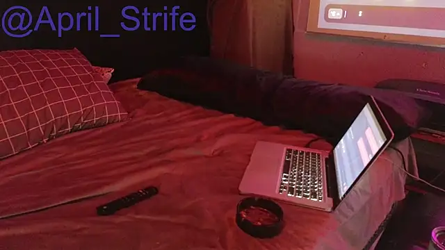عرض كام april_show_her