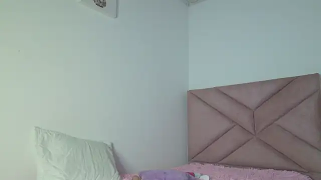 eva_sin18: απευθείας συνομιλία ΧΧΧ