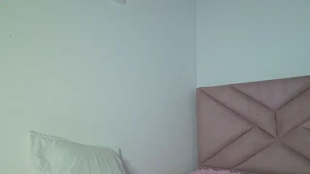 eva_sin18: απευθείας συνομιλία ΧΧΧ
