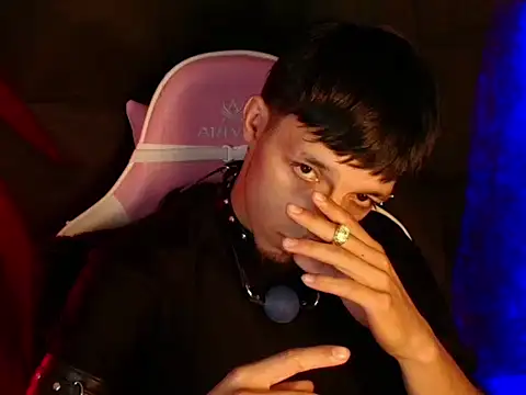 dark_men1 Live XXX Chat