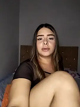 دردشة Nahomy_cm الجنسية المباشرة