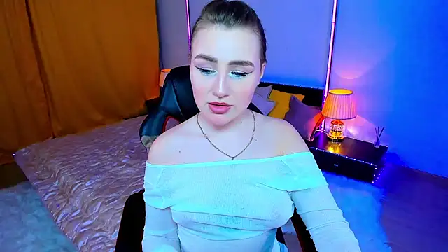 Sofia_beautifuul: онлайн-секс-чат