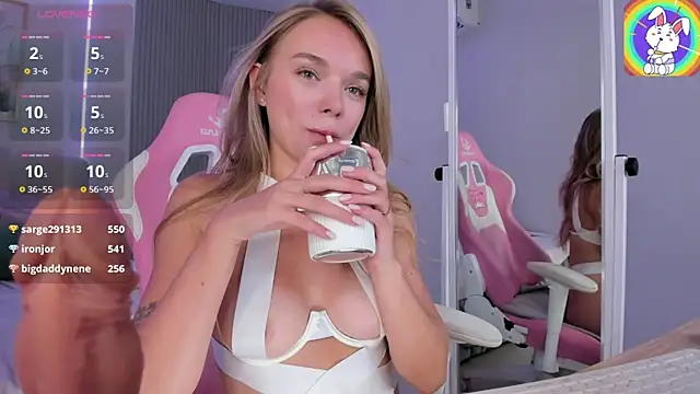 VirginChloe's Webcam Show