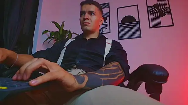 ALPHA_DOMINUS_ – Naživo XXX chat