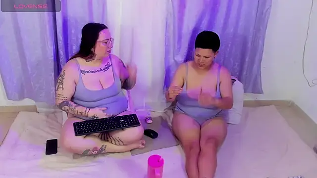 MiaYMolly Obrolan Langsung XXX