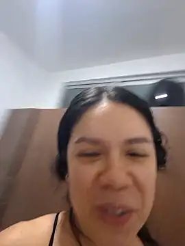 Chat +18 de Aila_Phone ao vivo