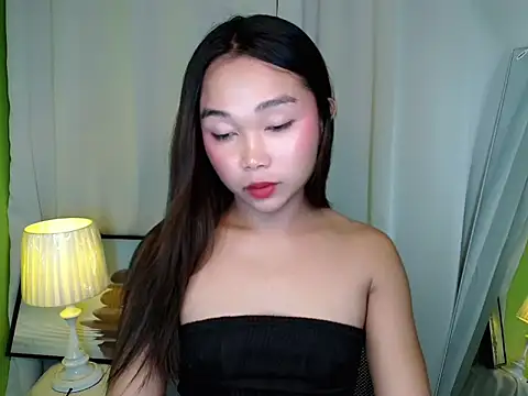 Pokazy przed kamerką – TsCyra_foxxx