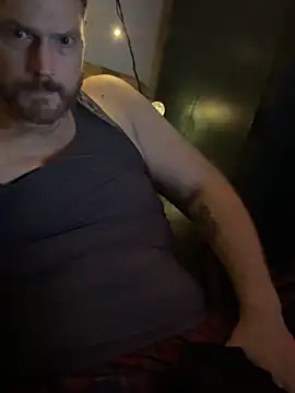 Sir_Spun_Son Show in webcam
