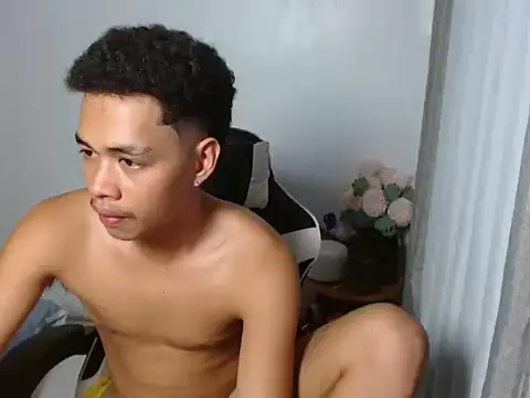 curlyasian_njxx Pertunjukan Webcam