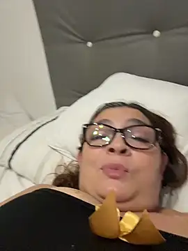 ANTONELLA_VIOLETA_ élő XXX-chatje