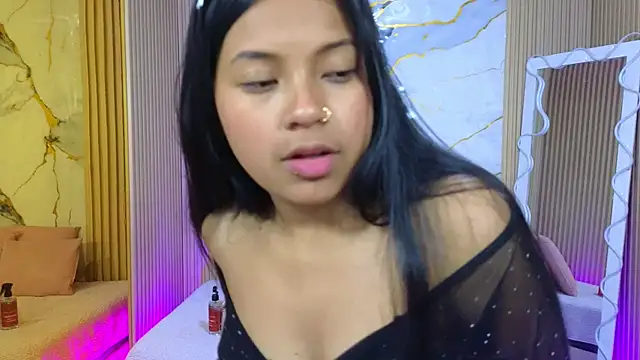Maile_Tay Live XXX Chat