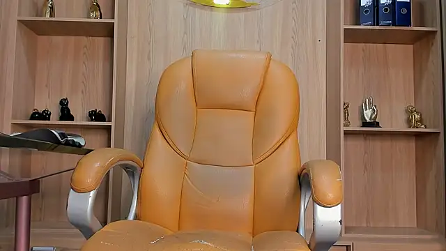 George_Diesell Adlı Modelin Canlı XXX Sohbeti