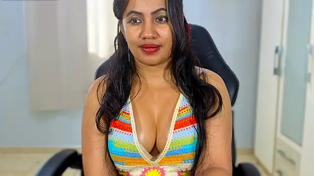 FannyXhot Chat XXX in diretta