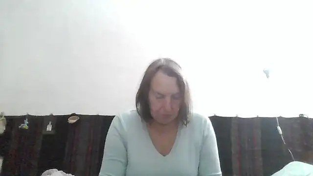 AnnaLive570's Webcam Show