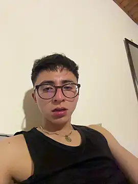 CamiRojas_boy webcam show