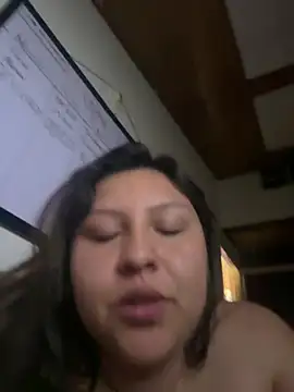 Chat +18 de Larissa_Antonella ao vivo