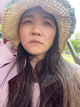 xiaochengzi505 élő XXX-chatje