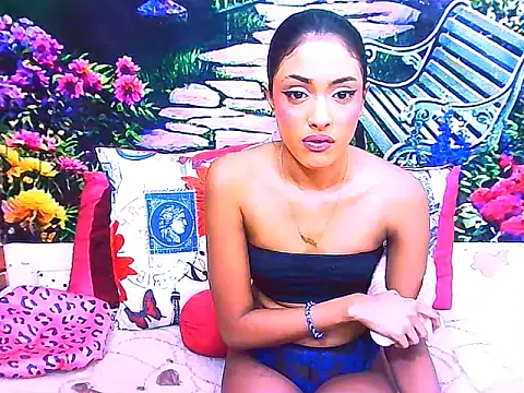IndianPretty14u2Luv Adlı Modelin Canlı XXX Sohbeti