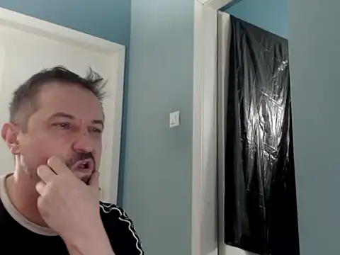 MisterFaithRO's Live XXX Chat