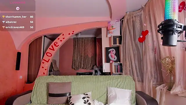Luna_Reid élő XXX-chatje