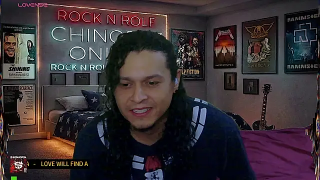 chino_roz Chat XXX in diretta