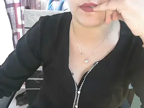 _chitranshi's Webcam Show