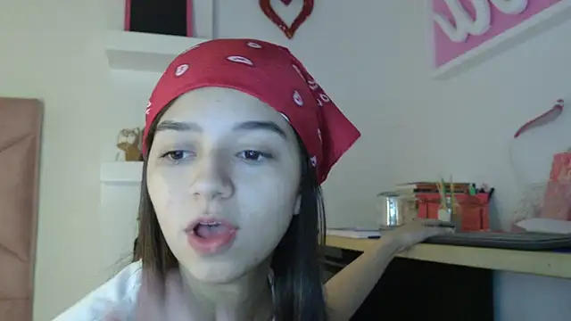 eva_sin18 Adlı Modelin Canlı XXX Sohbeti