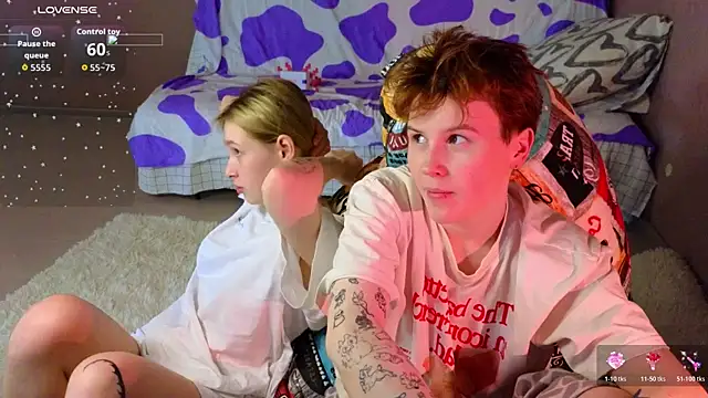 Živý XXX chat two_gerls_here